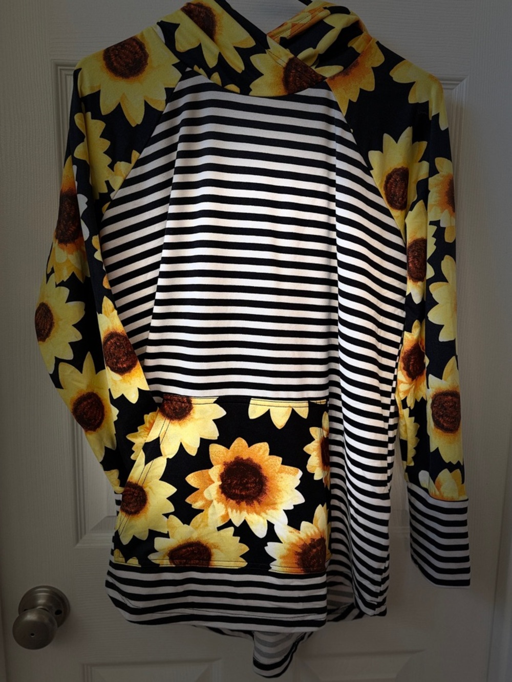 LulaRoe amber (pull over hoodie)